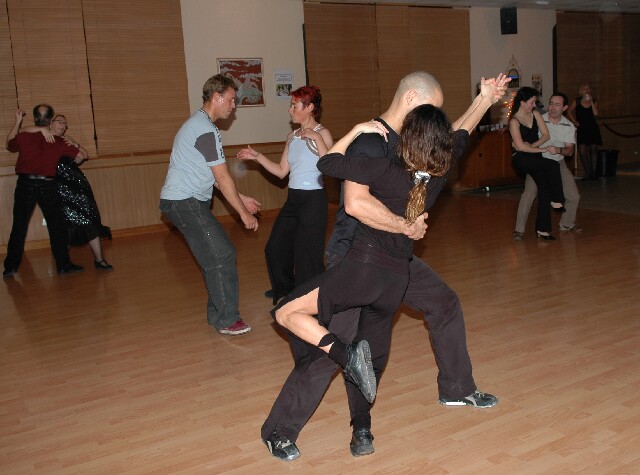 min 2006 12 25 agora 180